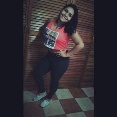 insta: Nicolecarrasco98
