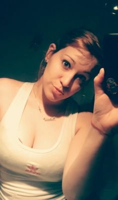 soledadybrian's profile picture. Un tanto asquerosa, Odio a la gente superficial e interesada. Y por sobre todo, Hincha de La Nueva Luna.