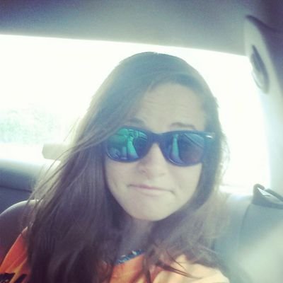 amyrhodes2000's profile picture. 