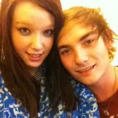 Evan Peters+Taissa Famiga