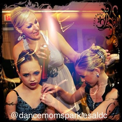 Omg dancemoms

We love
Mackenzie 
Maddi 
Paige
Nia
Kendall
Chloe
Brook


Plz help me to 1k ily u all✨