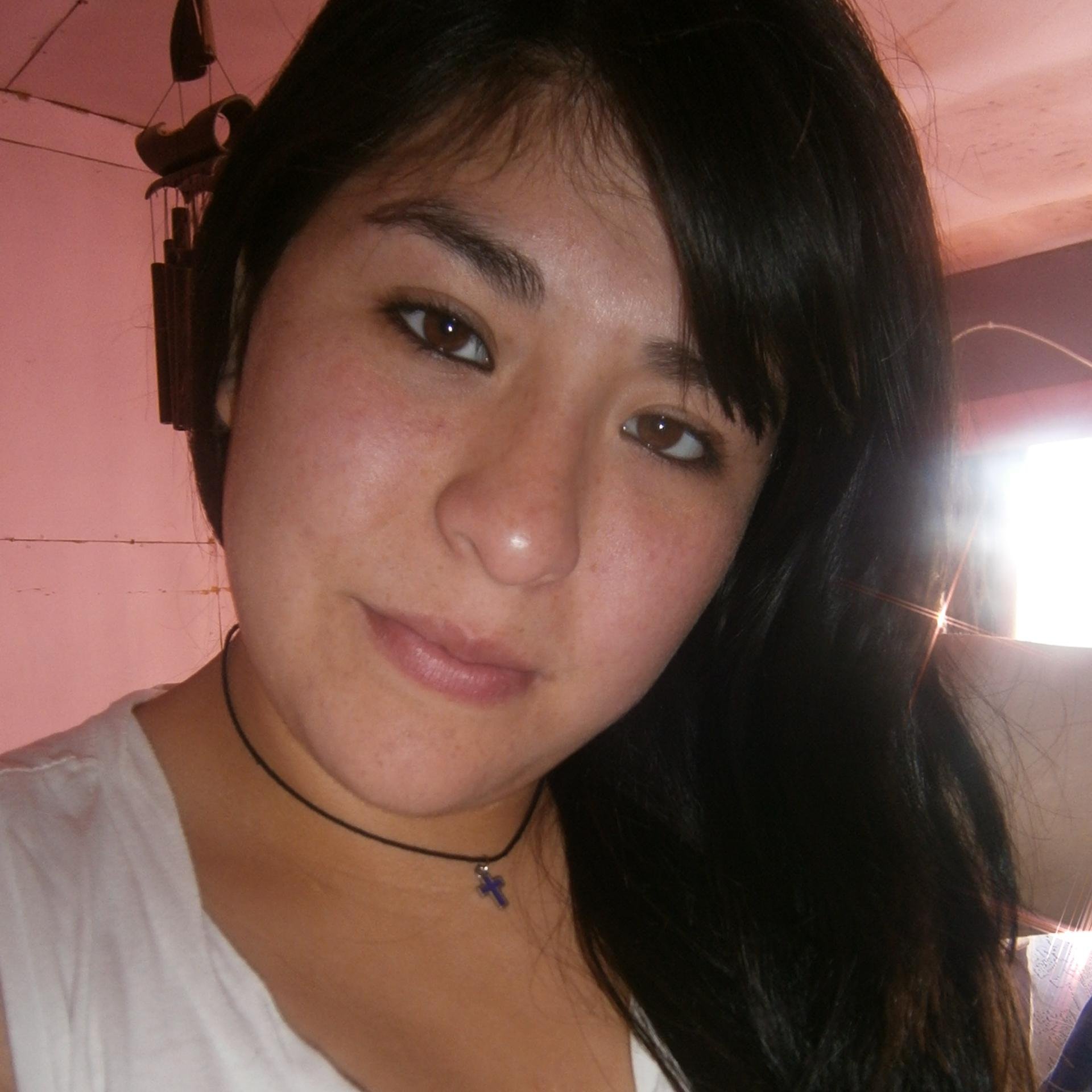 Fanatica De @coscuelprincipe *-* todos sus temas *o* me gusta mucho la música en general en especial el rap español.