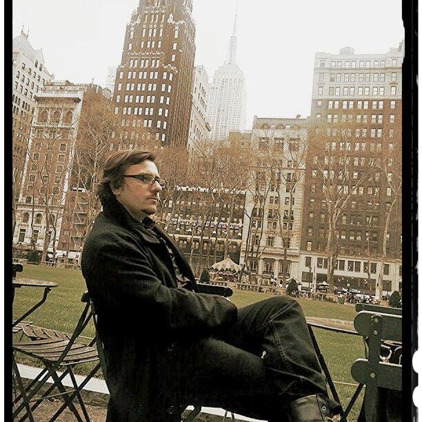 Spanish Artist. Born in Estepona-Malaga (Spain). He lives and works in New York City.
http://t.co/JNkmW3IPpH