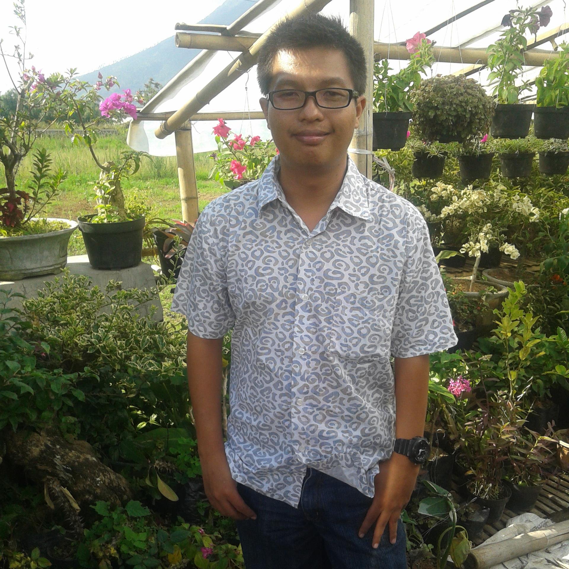 Move on emang Ğªќ gampang, tp ɑĸυ akan berusaha move on biar masa depanku cerahh..