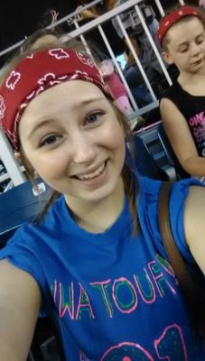 mary_rose628's profile picture. Hi my name is Mary, and I'm just a small town girl who loves music, books and dancing. ❤