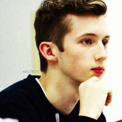 free follow from @troyesfab have a nice day i hope you get noticed by your fave