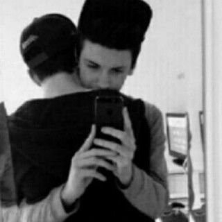 feel free to talk with me , تيكن يبه