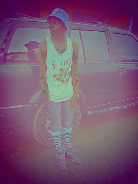 YUNGMHILL™ khrizMHILL |☇khriz is a talented artiste nd a dancer #Rep_mhillgang.. ► team_StayFRESH ::25A42FB7|Up barca!!!http://t.co/nZwFvr5e1q