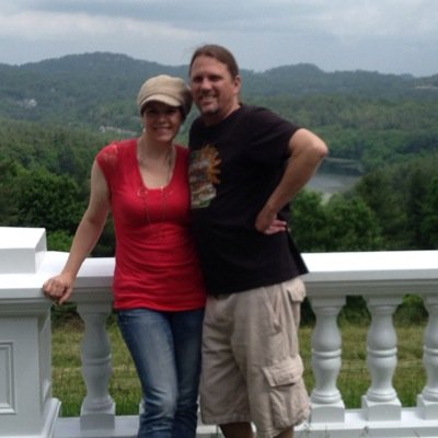 dana_gwyn's profile picture. lifelong learner committed to lead others to love learning, mom of 6, Christ lover and follower, musician.