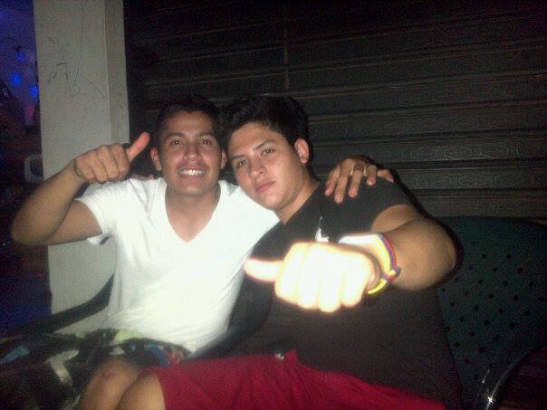 pin: 27A2CDD2