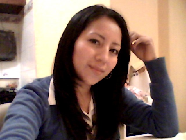 JulyVasro's profile picture. 