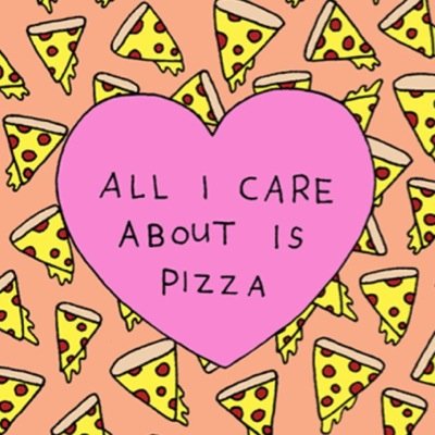 Tweeting the life of girl in 140 characters or less.