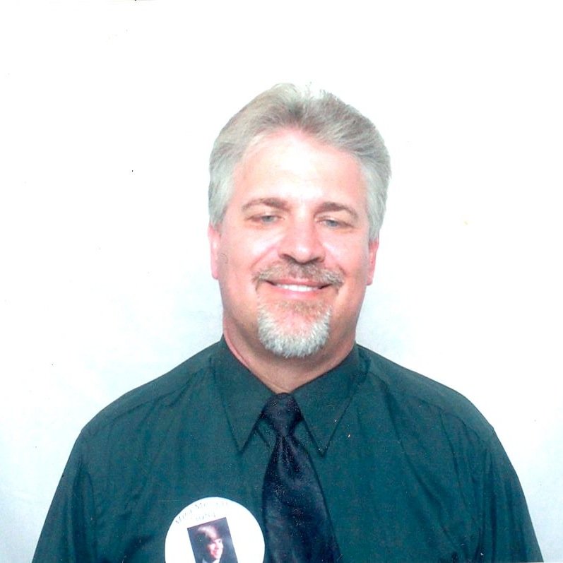 Employed by Speedy Mail and Messenger Service. Graduate of San Diego Mesa College and Mira Mesa High School. Likes sports, travel, dining out, long drives.