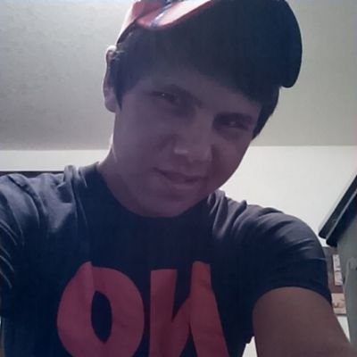 yo I'm trent! I'm from Missouri god comes first -if you ain't first your last-
-single-
-but crushing hard-