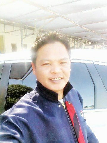 ชๅวใต้ครับ...รักในหลวง....รักความยุติธรรม...