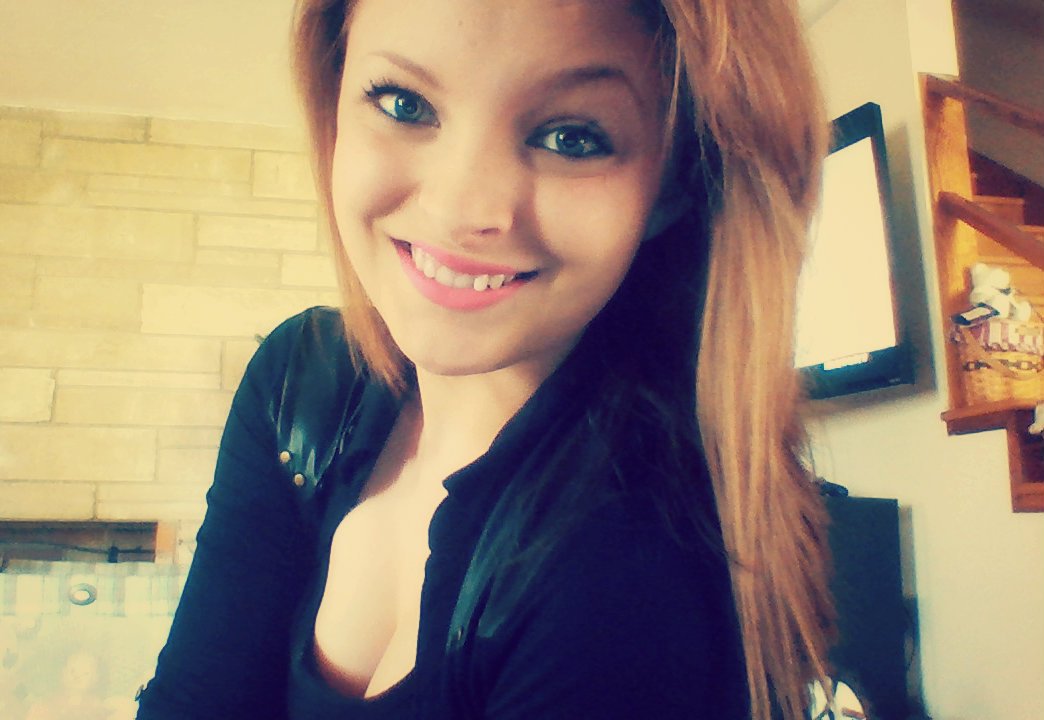 Mother of a beautiful daughter, music lover, TV show nerd. Just a girl from a hopeless town trying to make it in this world.