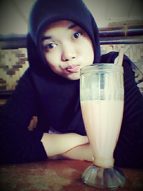 isnamaulana16's profile picture. Life... Live it !  Love it !