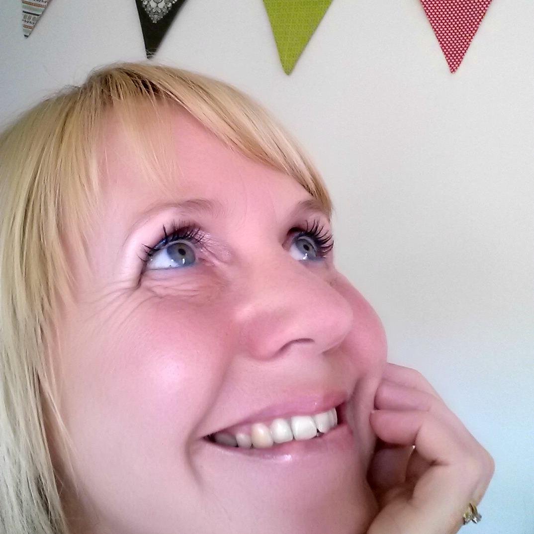 ukminimalist's profile picture. Claire... taking a beautiful look at simple living and minimalism in the UK.