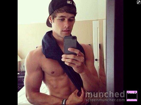 Luke010294's profile picture. 