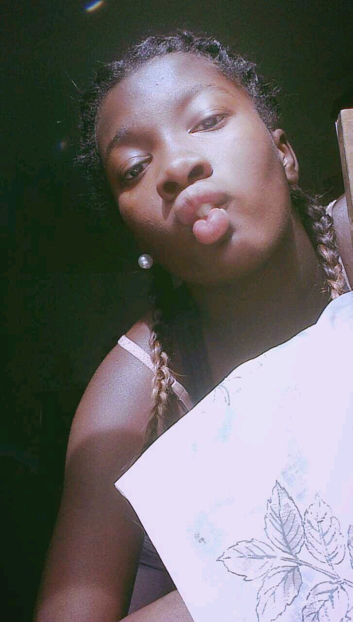 I ♡ myself I wouldn't even say Im better you just not even on my level & ♡  Taylor Rabun's bessfrand & go follow maa @prettie_hoe$