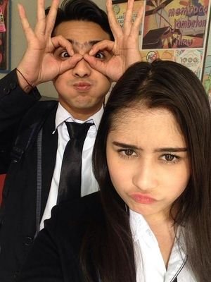 suport you @aliando26 @alysyarief @prillybie @yhiyie23__ @budhila forever pin bbm q : 7CF7F5F6