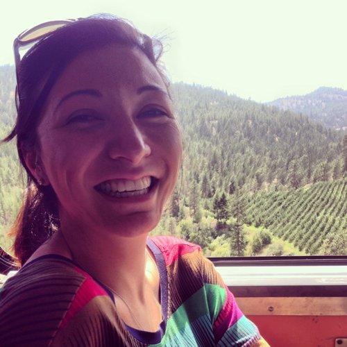 Houston born & raised! Lefty, 1/2 Japanese Gemini. Love art, travel, fashion, music, wine, food and family. Happily eats whatever @c_e_rodriguez cooks for me.
