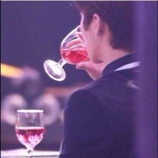 SaharJoe's profile picture. أحب المزح والضحك أكون سامجه أحيانا إممم مؤ أحيانا اتوقع دايما ☺ وأعشق كوريا ♥♥ { سبحان الله وبحمده سبحان الله العظيم ,,أستغفرالله .. لا حول ولا قوة إلا بالله