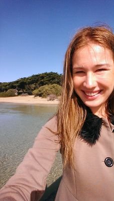 Human movements. UQ. HPE Teacher. Netball enthusiast.