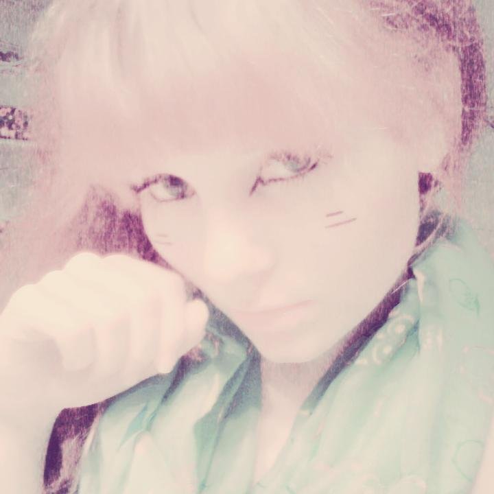 neko_chan_simca's profile picture. Hello, nice to meet you all ^--^
I like cosplay a lot ♥
I love animes and mangas~ 
I love asia and the people there.
