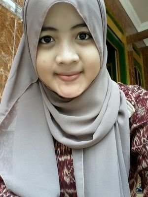 I♥IsLaM●*12 Mei 1996*● MoM DaD ♥ Be the good,because God loves the goodness♥ Follback?JustMention^_^
