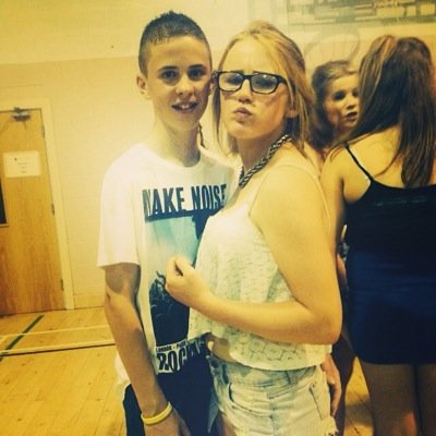 Follow me :) ill follow back :) i play gaelic for dunlavin u14 :) im in 1st year :)