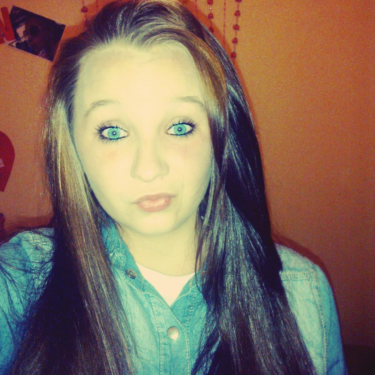 follow && I follow back! if you understand sarcasm we can be friends. lover not a fighter!