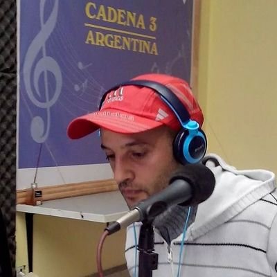 adriandifonzo's profile picture. trabajo en radio desde hace 15 años eh conocido a famosos, soy locutor de fm , musica que paso variada ..