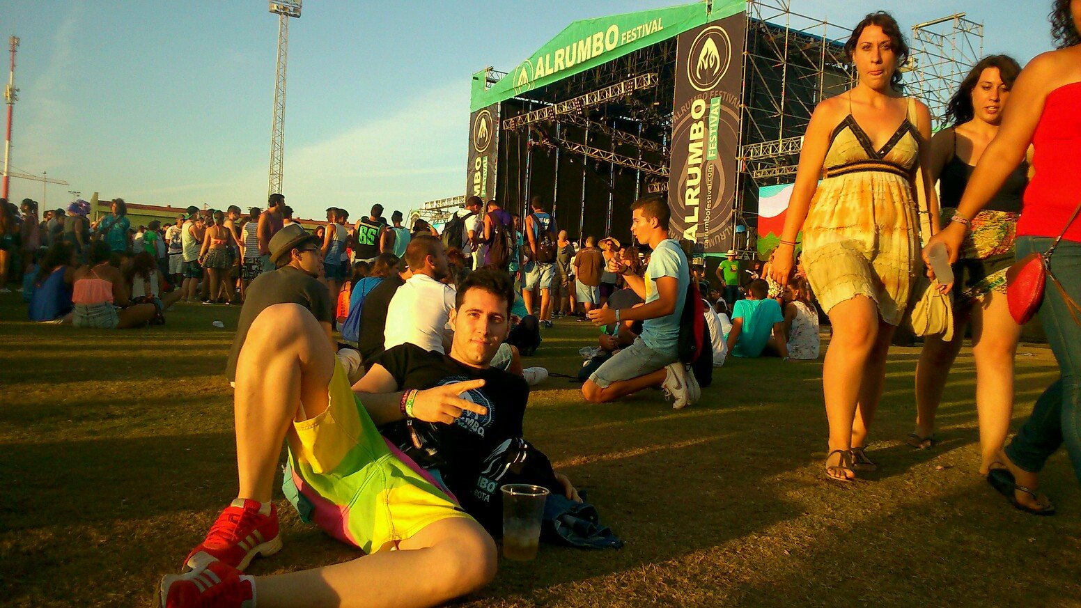 vivo en silera streek y me gusta el caxondeo siempre rodeao de buena gente