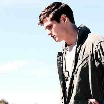 SpeedingAvenger's profile picture. Fastest Young Avenger around besides, Pietro of course. Don't mind my twin Billy I'm the better looking one.「#Marvel」「#YoungAvengers」