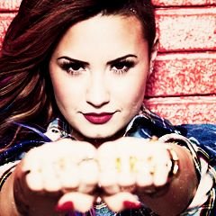 Vá em frente e tente me derrubar eu vou levantar e te giletar!!! Minha Pudim,Vick e Lisa Amo Vcs ♥