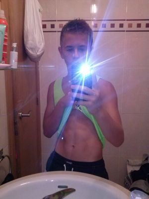 dospelotos's profile picture. Soy un rubio de 15 años al que le gusta mucho la marcha, habladme al whatsapp quien quiera hablar -- 663511562