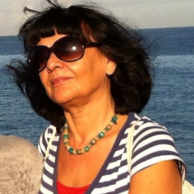 Asesora lingüística. Editora. Correctora de estilo. Blog @laerratonera de Ad litteraM https://t.co/WDZujZ2daW