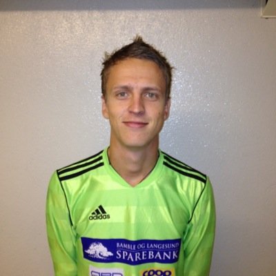 alxlundberg's profile picture. Spiller kun for lag med grønne strømper.YNWA