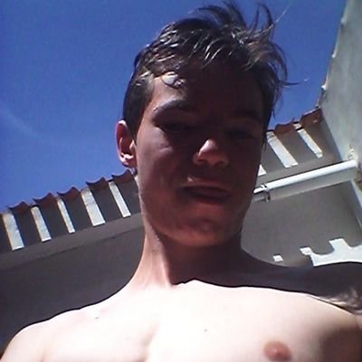 instagram : barcawi11biar♥. me encantan los animales ;) y yo adopto, no compro , me gusta el fútbol y juego en el bajo aragon marianistas