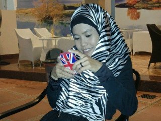 Hobby nGe'retweet' info yg bermanfaat ^.• penyayanG binatanG terutama sm kucinG.. (•ˆ⌣ˆ•) ♥ALLAH♥Family♥Friends♥