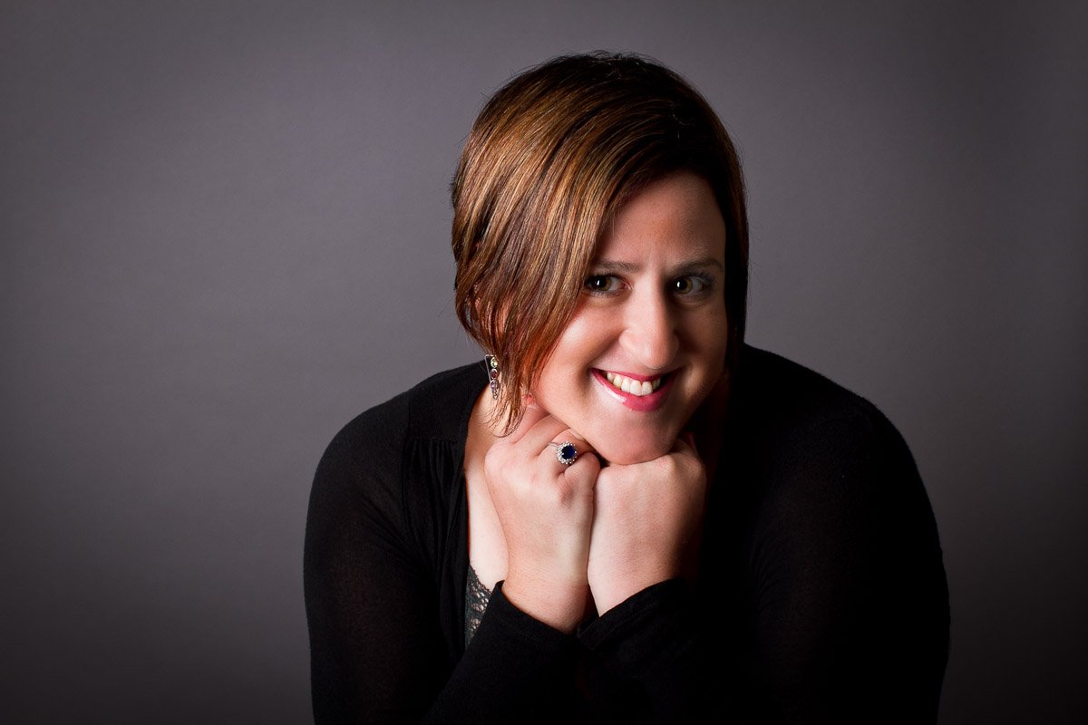 Organizational Psychologist & Relationship & Family Therapist, I am passionate about helping people find the life they love, a supportive relationship & career.