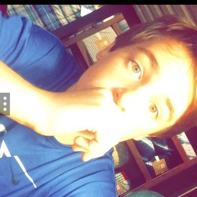 hai im eric follow me i follow back 
my insta is haiitzericc
