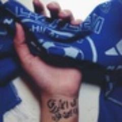 سويت لك فولو  هنا؟ رد لي الفولو بذا الحساب @itz_chiz