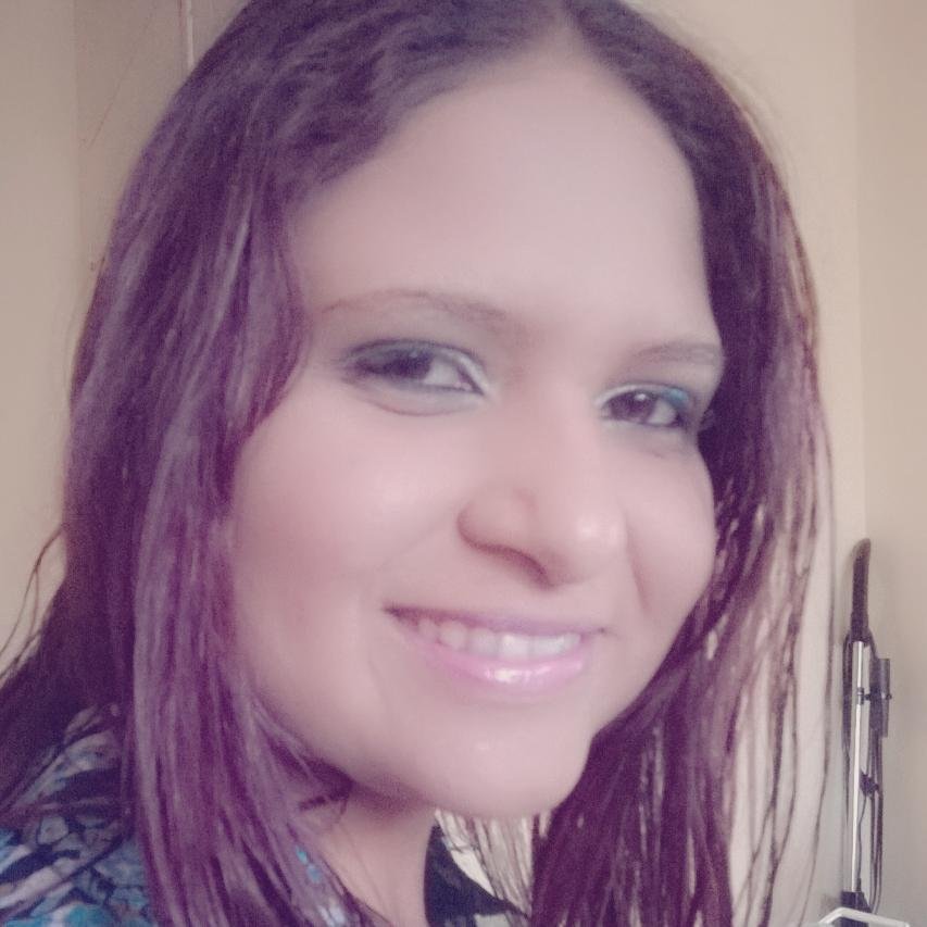 Você é a tradução do que é o amor.......
Te Amo!!!!!!!!!!!!!!!!!!!!!