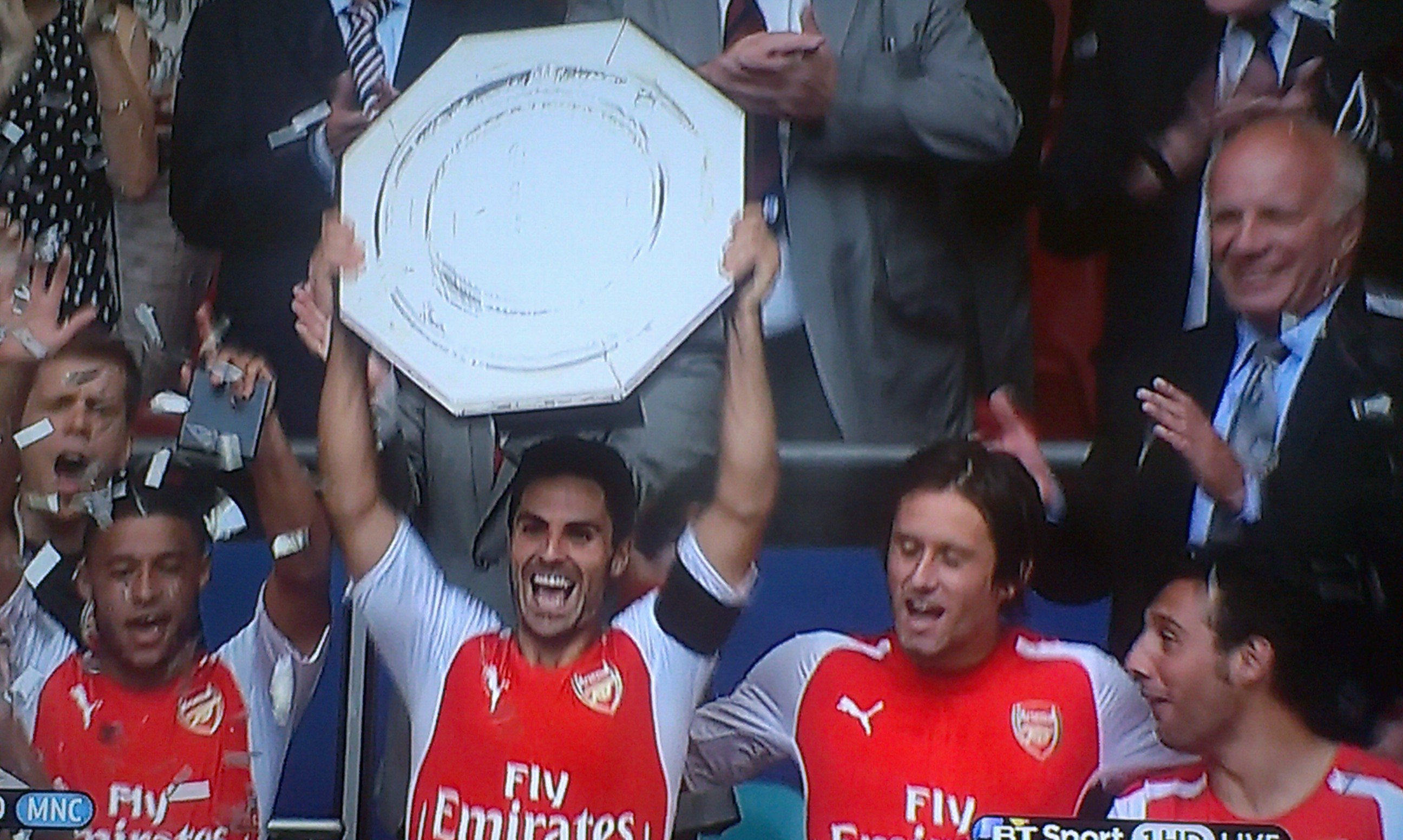 YouTuber.Arsenal & Button Fan.#ForzaJules