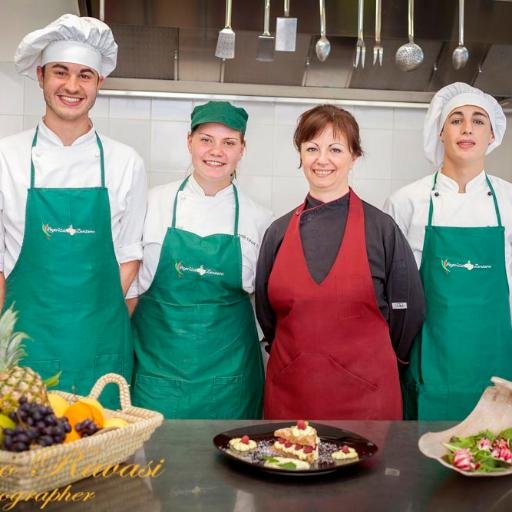 Associaz Culturale apartitica senza fini di lucro in Melzo (MI) che ha per oggetto la divulgazione della cultura dell'arte culinaria ed enologica #corsidicucina