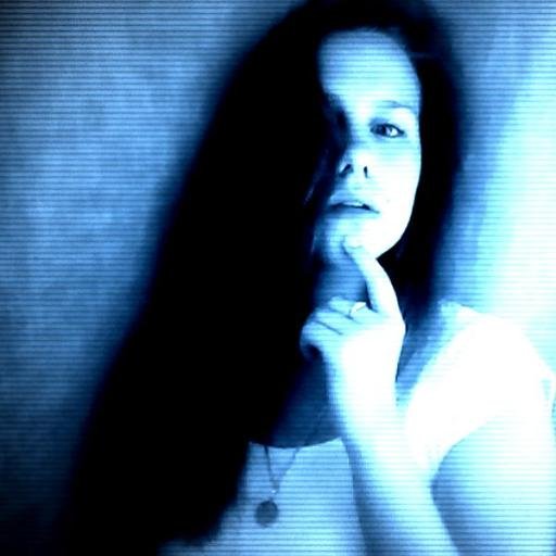 flatlyy's profile picture. Just follow me.