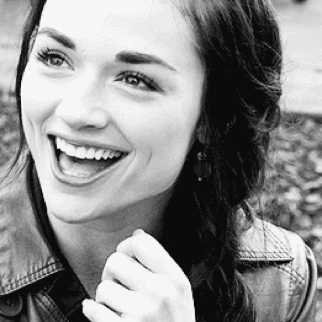 Manager, bartender, and singer at Club Clarity. Everyone gets their chance, so I guess this mine. Bright eyes, small voice, big city. Aiming for the top. [RP]