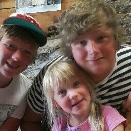 a7aadc1a3a7444f's profile picture. 